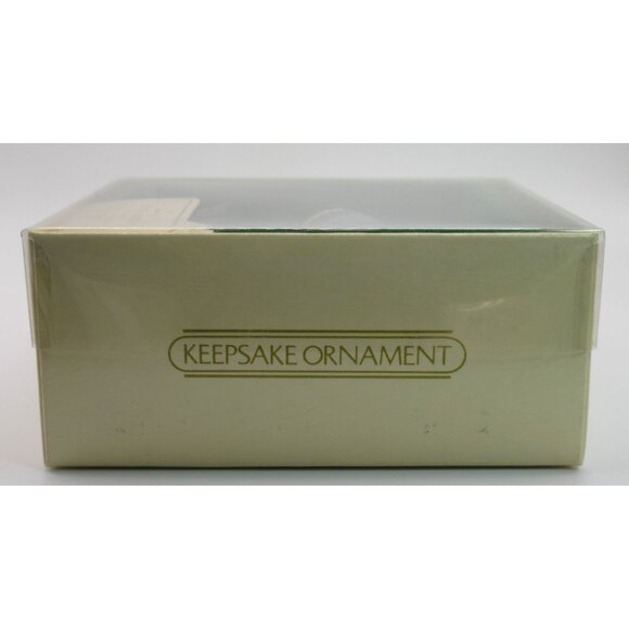 Vintage 1983 Hallmark Frosty Friends Ornament #4 Eskimo Seal Boxed QX4007 - Picture 6 of 6